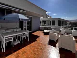 Sky & Sea viewing Apartment - Vlorë - 8