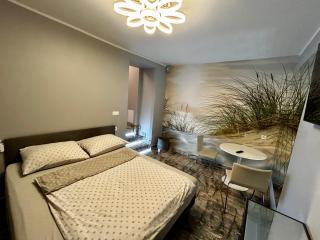 Apartament MTP koło dworca PKP bezobsługowy - 1