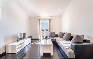 Amazing Apartment In Vrsi With Kitchen - Vrsi - 9
