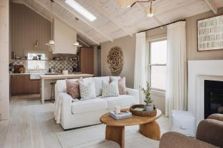 Townie 1 - The Ivy - Union Pier - 1
