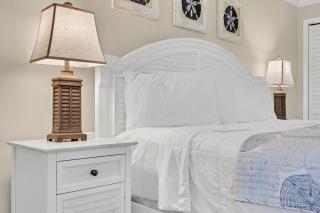 Couples Retreat On The Ocean Wwasher And Dryer! - Myrtle Beach - 1