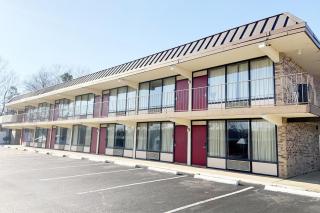 Paris Inn and Suites - Paris - 0