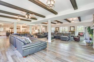 Sprawling Wisconsin Dells Home with Deck and Fire Pit - 7