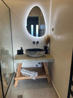 Kate's apartment - 6