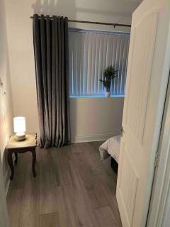 Corner House 2-Bed Townhouse Sleeps 3 - - 7