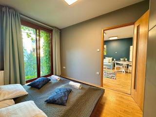 Vibrant Escape-Kazincy Residence - Budapest - 1