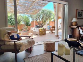 Villa Ocre et Bleue à Hyères YourHostHelper - Hyères - 2