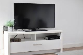 Spacious 1BR in Romford - Near Elizabeth Line - Romford - 2