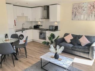 Spacious 1BR in Romford - Near Elizabeth Line - Romford - 3