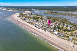 Sawyers Shore Shack by Oak Island Accommodations - 7