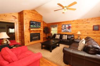 Holly Grove by Eden Crest - Pigeon Forge - 6