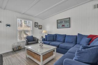 Sandy Toes - Oak Island - 4