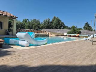 Les glycines-piscine à débordement - Rians - 6