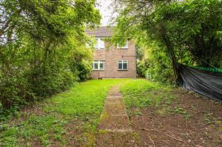 Sleeps 4 Monthly Discount WIFI Free Parking - Borehamwood - 1