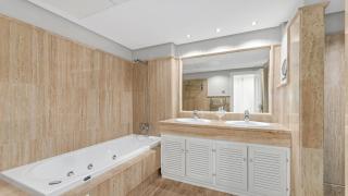 Palm Beach - Luxury at First Line - Marbella - 5