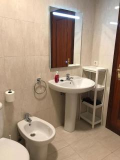 A 200 metros de la playa, Mobiliario nuevo, WiFi - San Vicente de la Barquera - 3