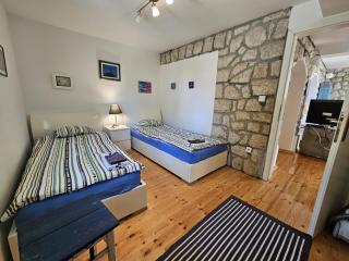 Apartment Barbara with sea view - Njivice - 7