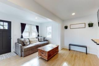The Towpath Retreat-A Cozy Farmhouse Stay - 7