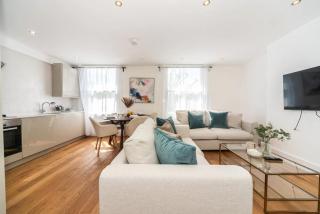 Stunning Spacious En-Suite Flat - 6 min to Trains -Pass The Keys - Londra - 5