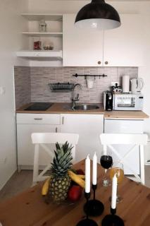 Walk to the Beach from a Cool and Modern Apartment - 7