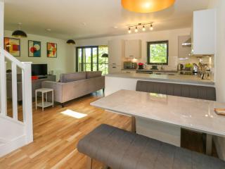 Oakbank Mews - 2