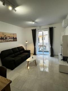 Antares 2 Bedroom Apartment in Gzira - Gżira - 0