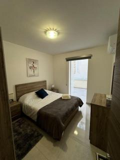 Antares 2 Bedroom Apartment in Gzira - Gżira - 1