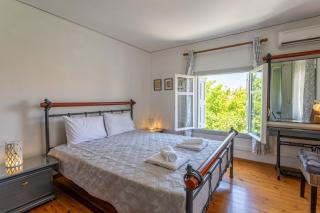 Spacious Home with Yard, Mytilene Lesvos - Mitilene - 8