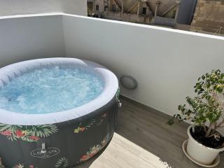 Sea side view 2 bedroom apartment with terrace Beppe`s apartment - St Paul's Bay - 0