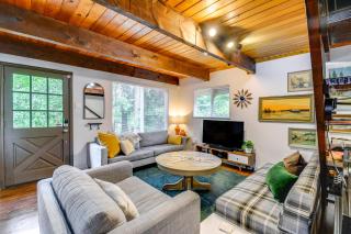 Coastal Cabin with Puget Sound and Rainier Views! - 4