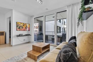 Modern 1-BR Apartment with Balcony in Cessange - Lussemburgo - 9