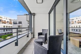 Modern 1-BR Apartment with Balcony in Cessange - 6