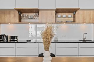 Modern 1-BR Apartment with Balcony in Cessange - 8