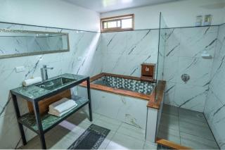 1 Bedroom Suite with Private Bath, pool access - Talamanca - 3