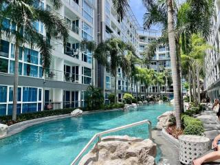 Centara Avenue Residences studio room 8th floor smart tv - 3