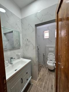 Coastal Bliss Apartment - Himarë - 3