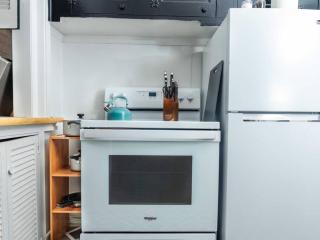 Cozy Remote Workplace - Albany - 8