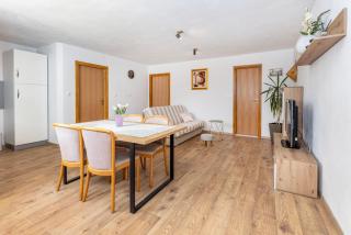 Cozy family apartment in Kaštel Kambelovac - Kaštela - 1