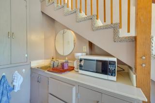 Auburn Cottage with Patios and Garden - 3 Mi to Town! - 2