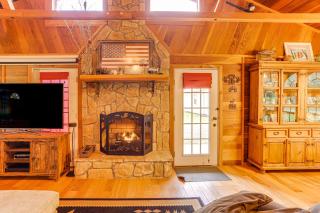 Tumbling Shoals Cabin Less Than 1 Mi to Beaches and Boating! - Heber Springs - 5