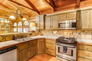 Tumbling Shoals Cabin Less Than 1 Mi to Beaches and Boating! - Heber Springs - 1