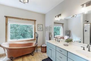 Some Kind of Wonderful-Escape Near Seneca Lake - - 2