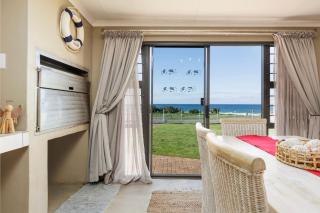 Sea Breeze Beach House - 1