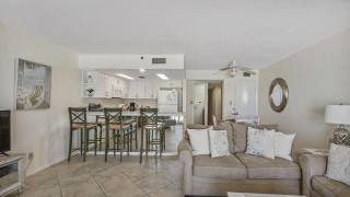Cabana Club 206 Gulf Oceanfront view, King Bed - Destin - 2
