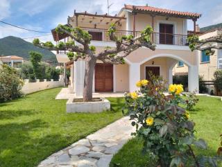 Tas Millstone Seaside House - Marathias - 0