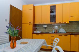 Yellow house apartments - Podstrana - 7
