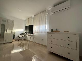 Tokyo Rooms Monsul Habitación PREMIUM con baño privado - Almería - 1