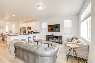 Spacious Bellemont Cabin with Jacuzzi and Mtn View! - Bellemont - 8