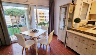 Apartamento a 200 m de la playa con vista a la piscina y parking cubierto gratuito - Empuriabrava - 3