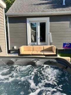 Hot tub Home 20 minutes from Niagara Falls - 5